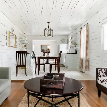 Natchez Trace Cottage Nestled In The Hills